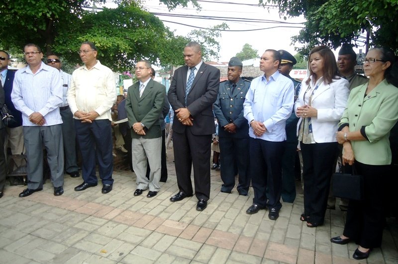 Autoridades presentes